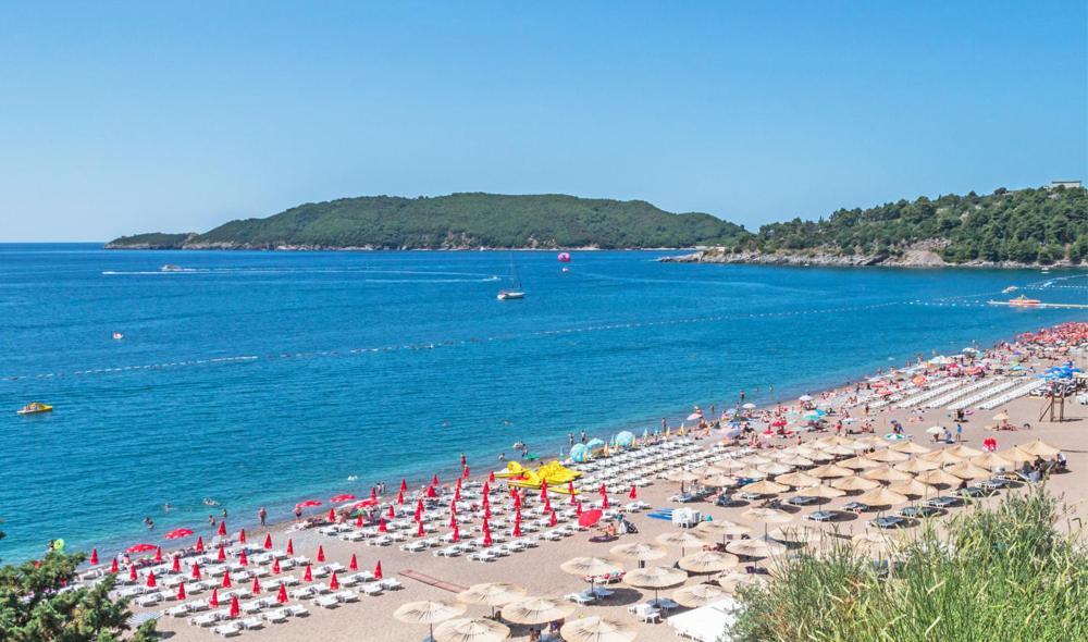Adriatic Apartman Becici  Exterior photo