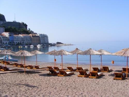 Adriatic Apartman Becici  Exterior photo